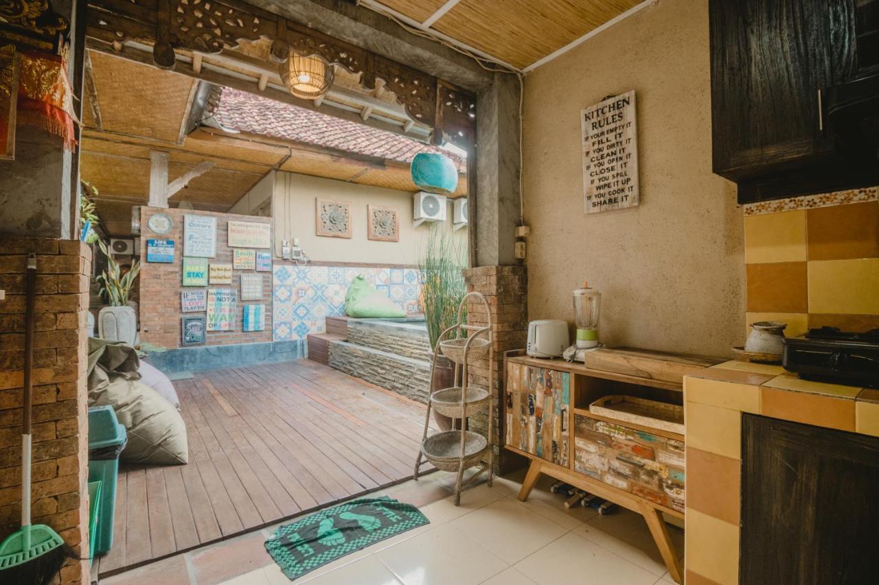 Apartament Samblung Mas House Denpasar Zewnętrze zdjęcie