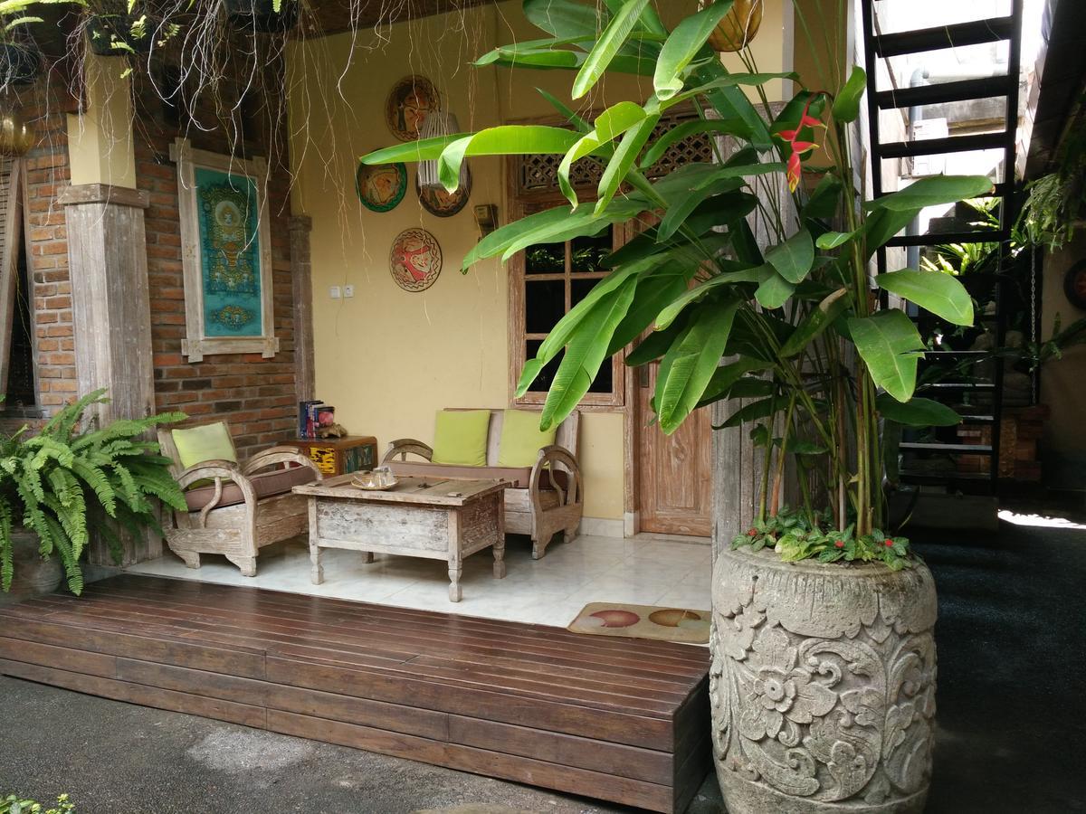 Apartament Samblung Mas House Denpasar Zewnętrze zdjęcie